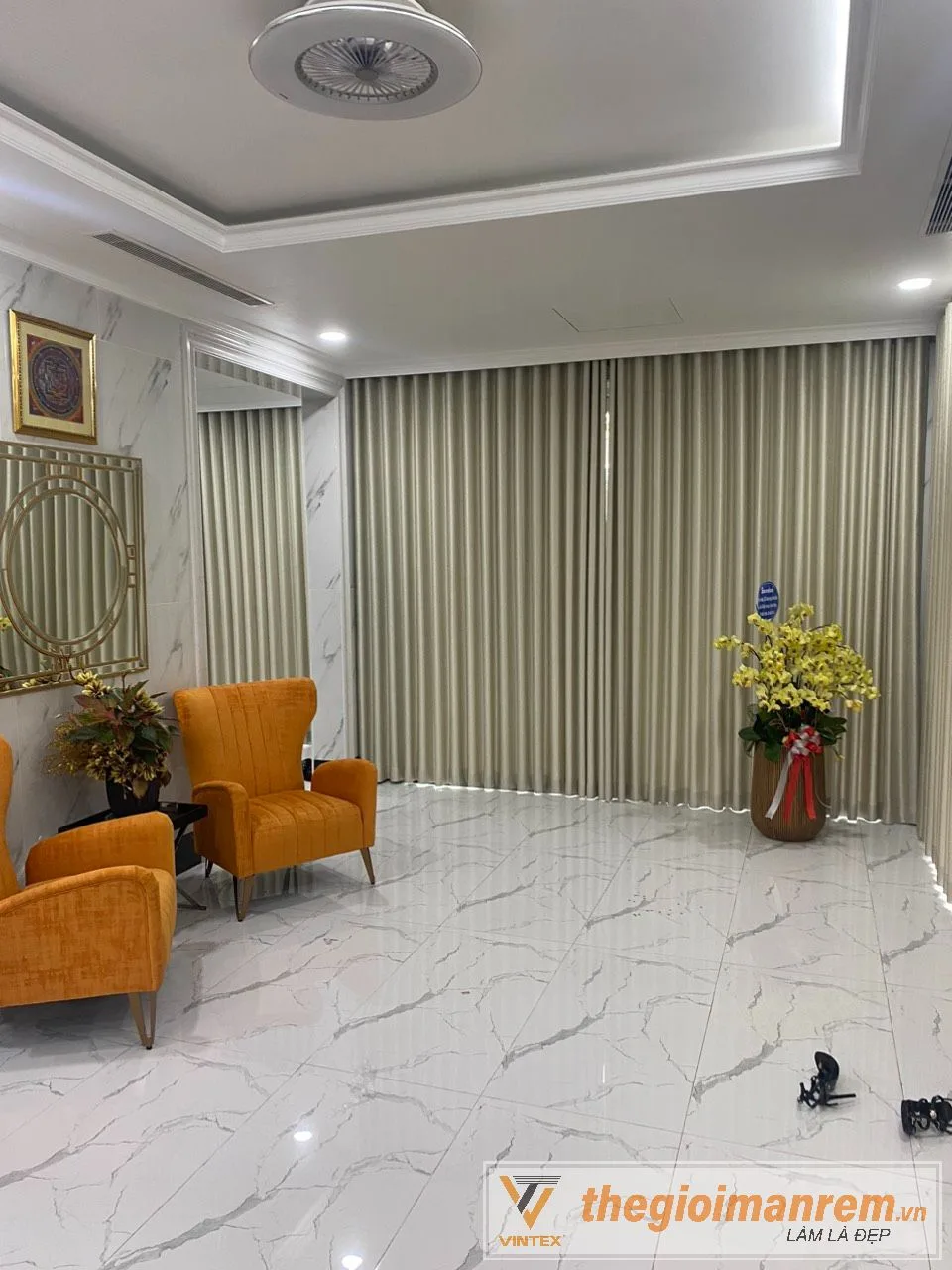 rèm vải chống nắng hiện đại