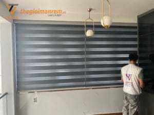 rèm cầu vồng văn phòng