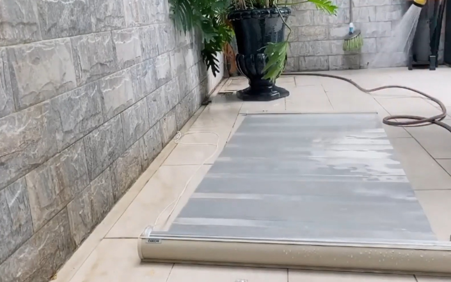 giặt rèm cuốn cầu vồng